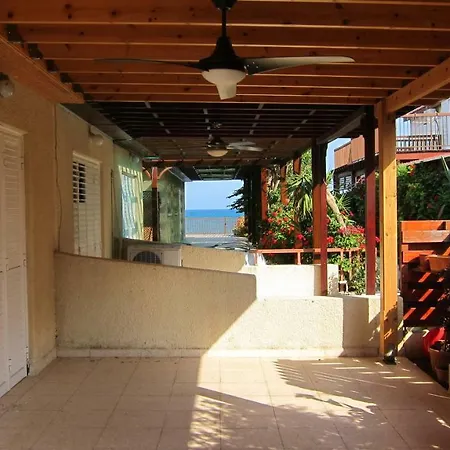 Spiros Seaside No.7